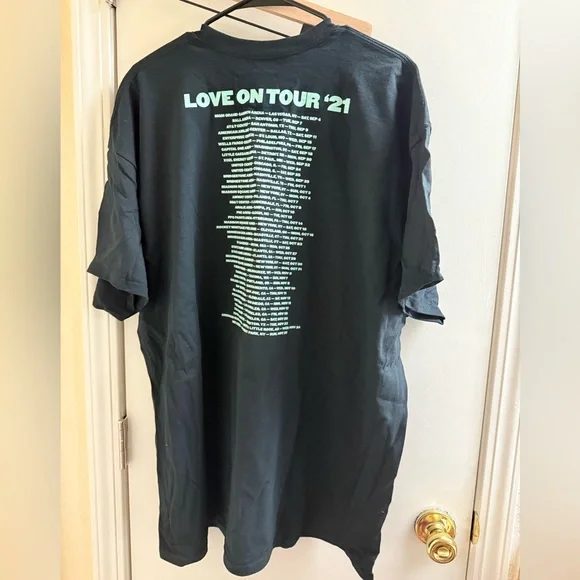 Gildan Ultra Cotton Harry Styles T-Shirt - Picture 4 of 4